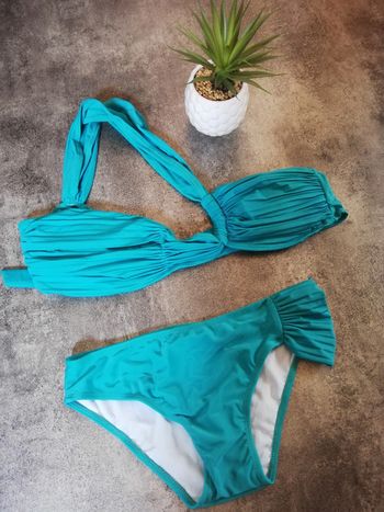 Maillot de bain neuf taille 34/36