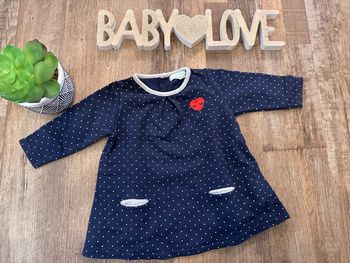 - Robe Obaibi   - 6 mois - Très bon état 