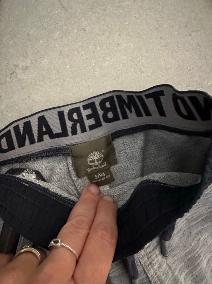 Lot de 2 Jogging taille 3 ans Très bon état Timberland et orchestra - photo numéro 4