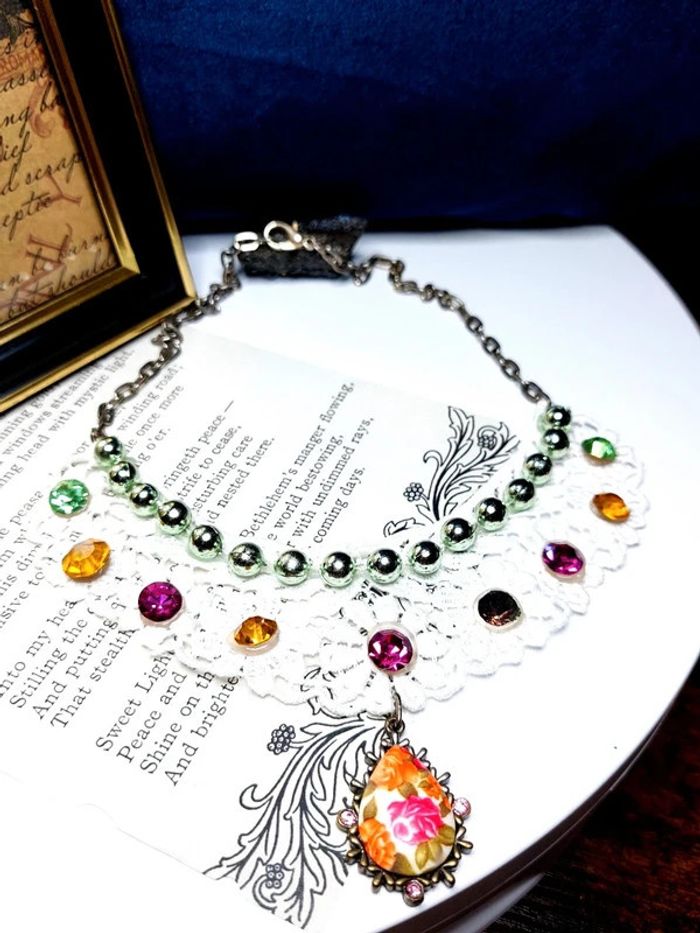 Magnifique collier plastron broderie blanche style vintage - photo numéro 4