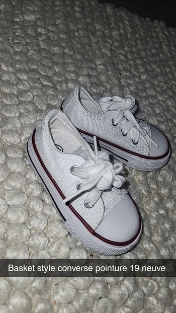 Basket courte style converse pointure 19