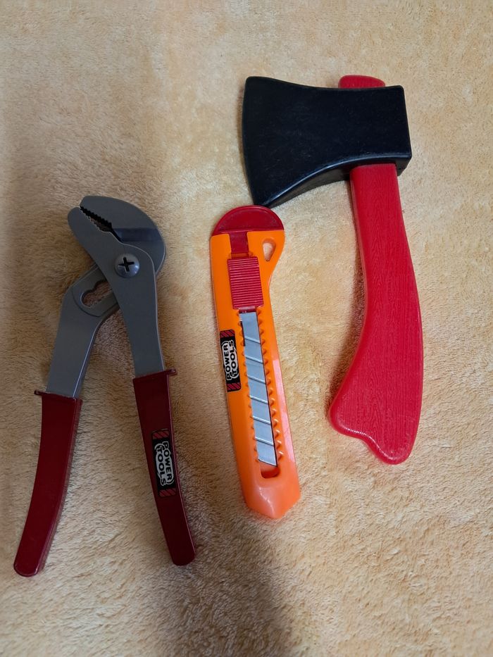 Lot d'outils pour petits bricoleurs - photo numéro 2