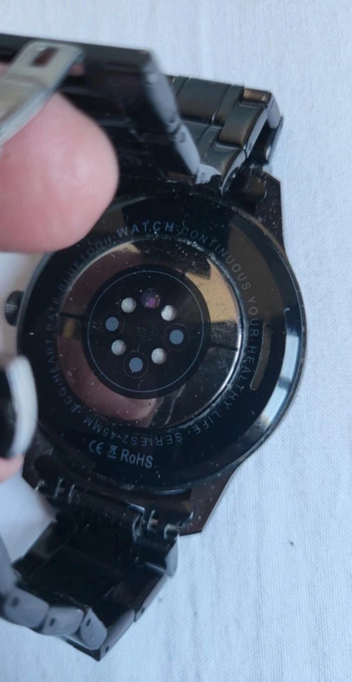 Montre connecté - photo numéro 2