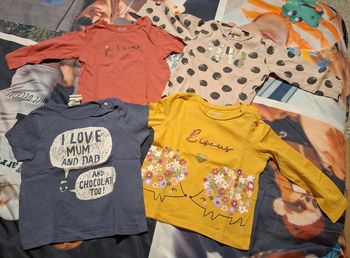 Lot 3 Tee-shirts manches longues + 1 Tee-shirt manches courtes 18 mois