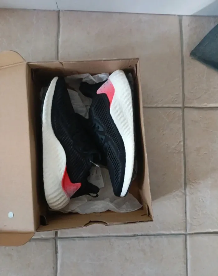 Baskets running Adidas alphaboost - photo numéro 11