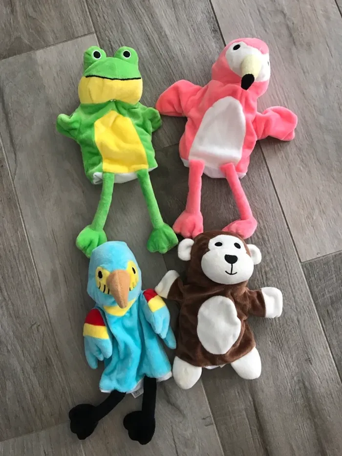 Lot de 4 marionnettes maison du monde