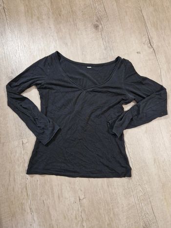 T-shirt manches longues col V