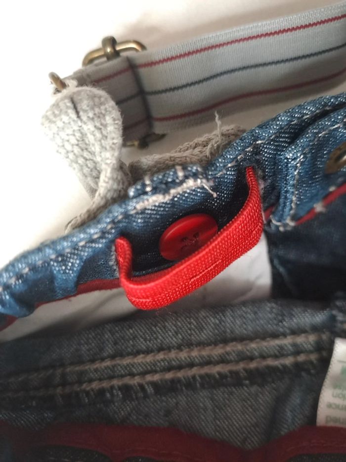 Jean à bretelles 12 mois - photo numéro 5