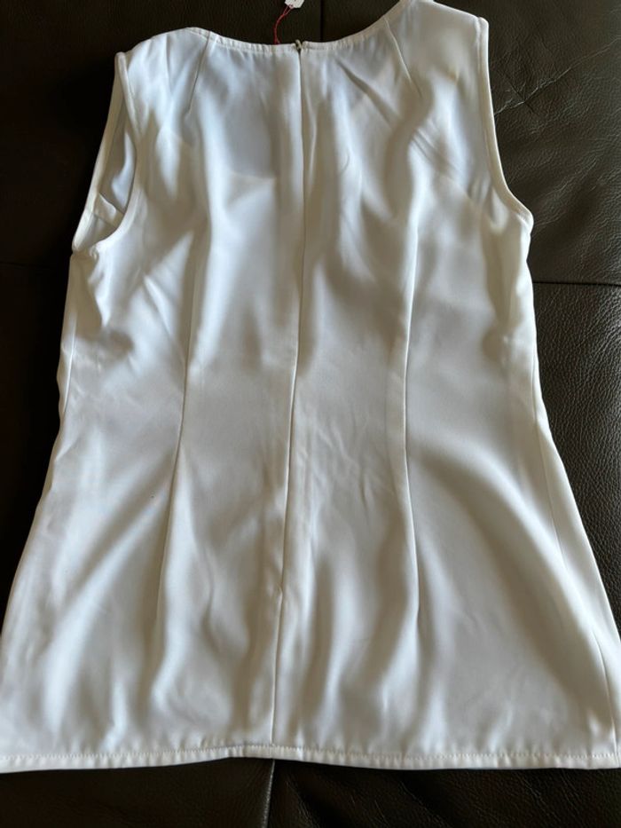 Top blanc taille 38 - photo numéro 3