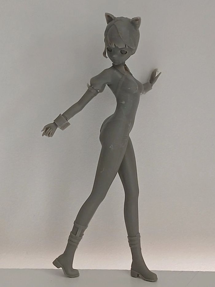 Figurine Cat woman
