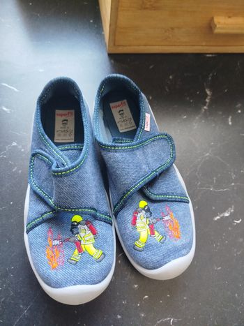 Chaussons superfit motif pompier 28
