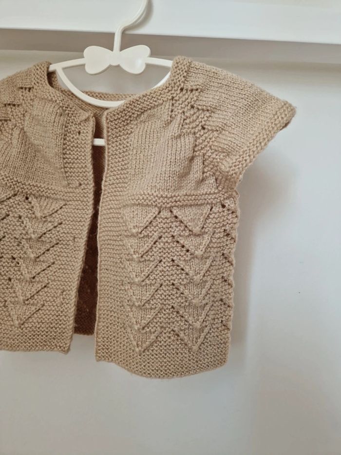 Gilet mixte tricot beige neuve 6-12mois - photo numéro 3