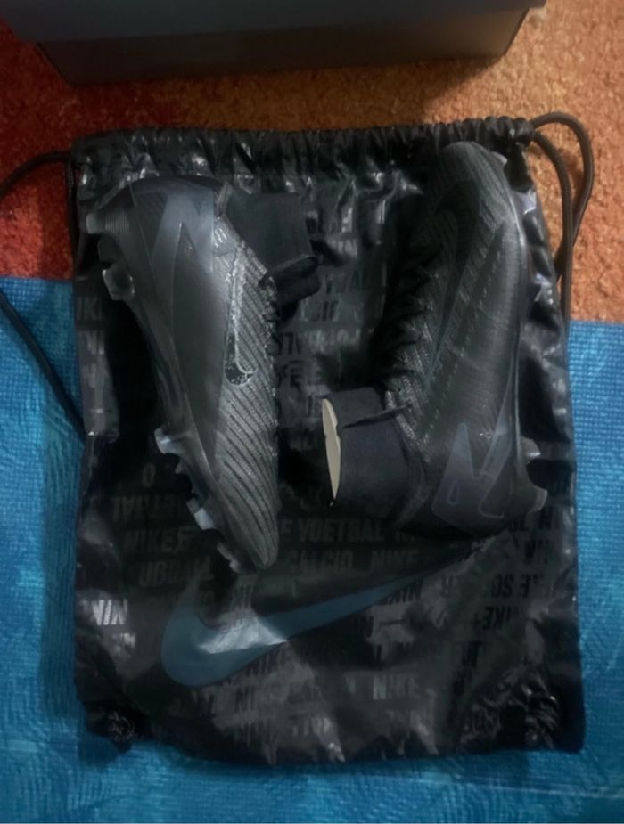 Crampon Nike mercurial - photo numéro 2