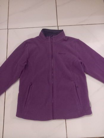 Gilet polaire fille taille 10 ans couleur mauve 2 poches a fermeture