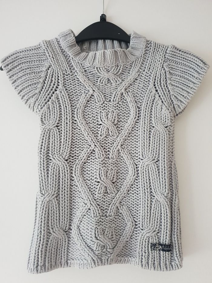 Robe Pull Alphabet
