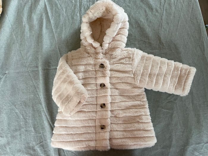 Manteau fourrure élégant beige - photo numéro 4
