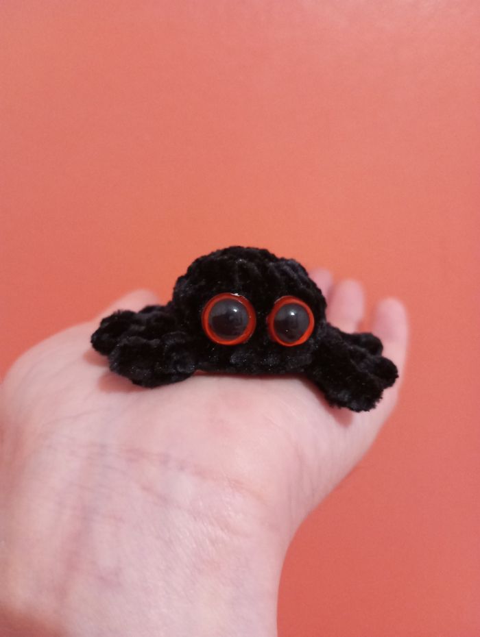 Halloween : petite araignée au crochet. - photo numéro 2