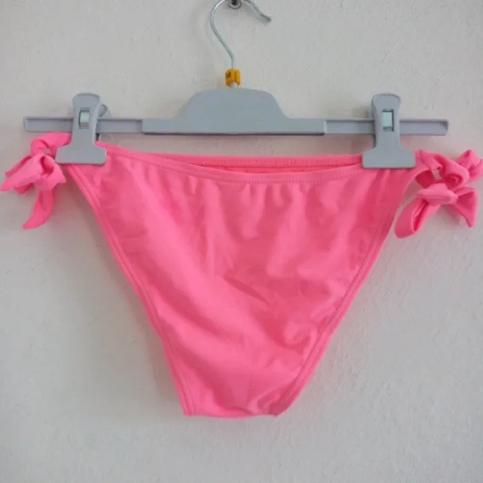 Bas de maillot de bain femme ou jeune fille - photo numéro 8