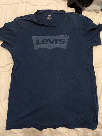 T-shirt levis
