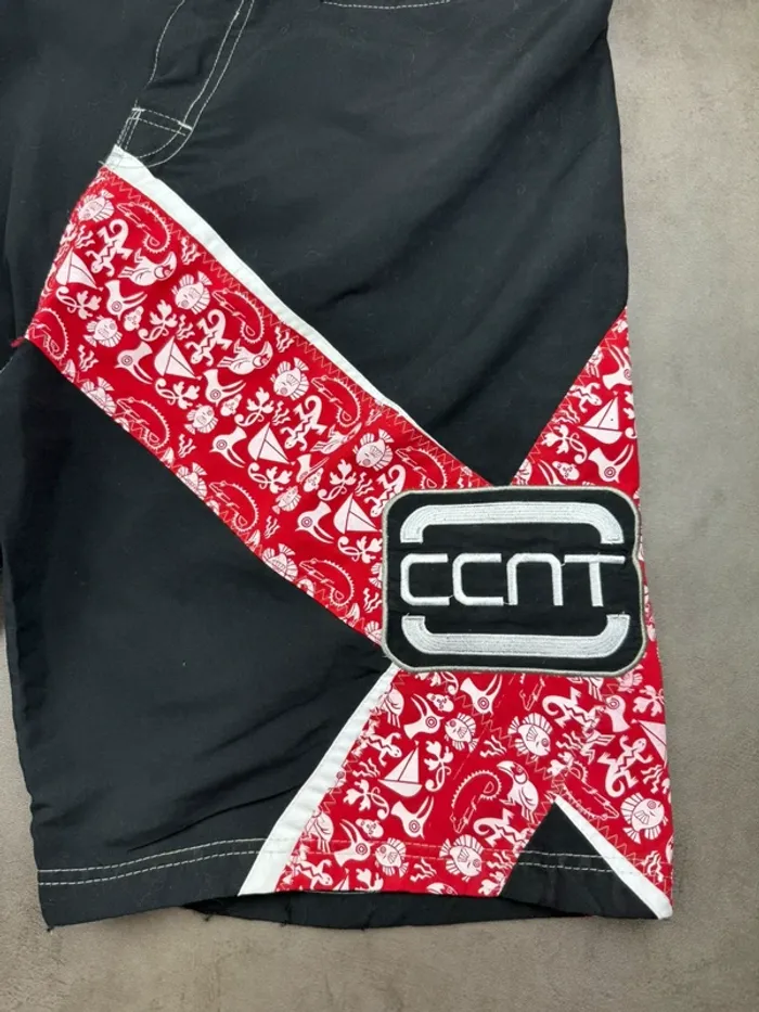 Short de Bain Vintage Noir et Rouge Logo Brodé Taille XL - photo numéro 3