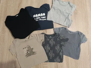 Lot de bodies manches longues et courtes taille 24 mois