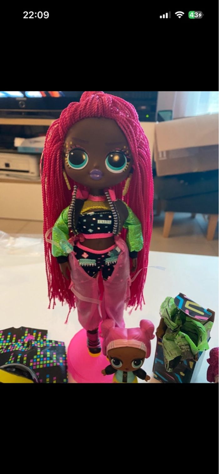 Poupée LOL OMG Dance Dance Dance Virtuelle - photo numéro 7