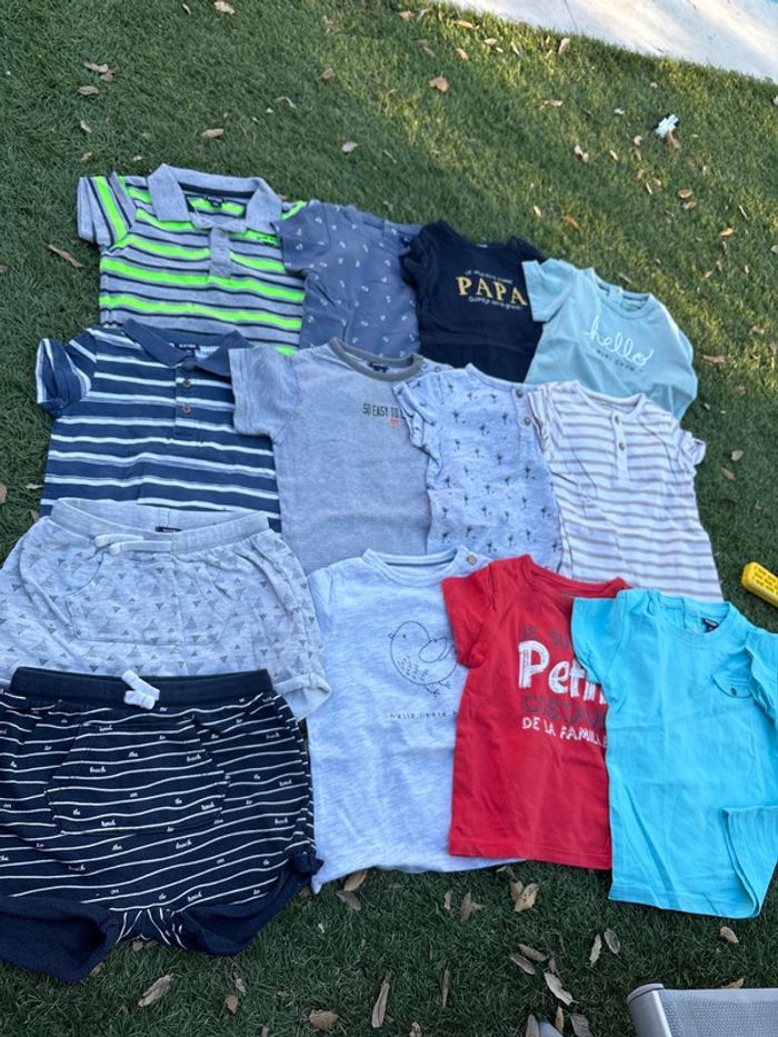 Lot de 13 vêtements Kiabi en 18 mois