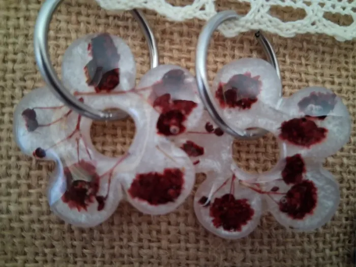 1 paire de boucles d'oreilles anneaux grandes pampilles fleurs séchées