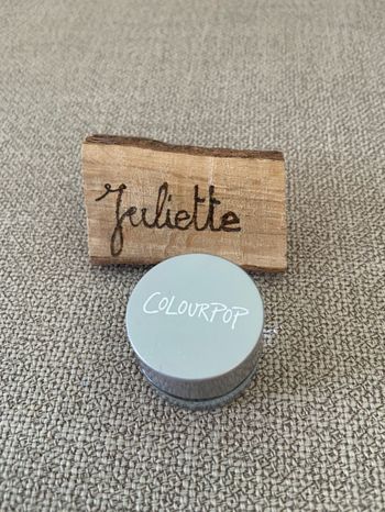 Eye liner pot argent colourpop teinte kiker