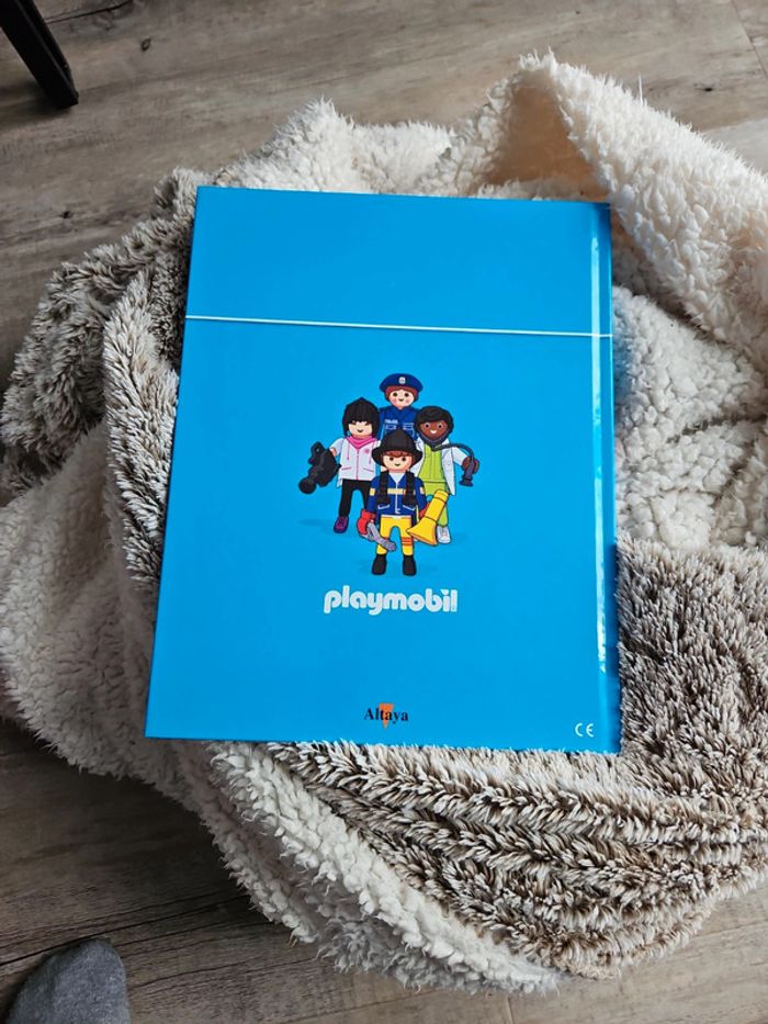 Livre playmobil les métiers - photo numéro 2