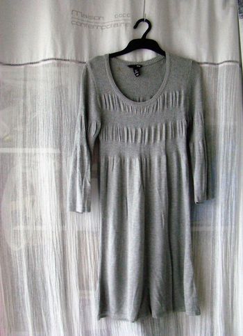 robe H & M demi-saison manches longues T38- gris clair