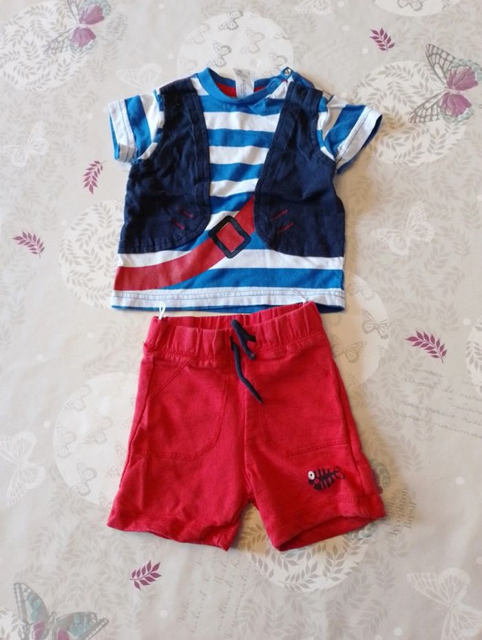 Ensemble short + tee shirt 6/9 mois