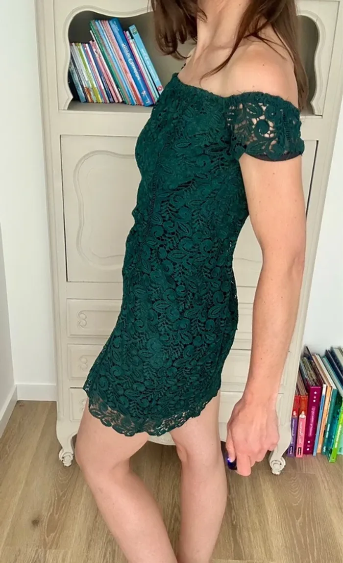 Robe MANGO épaules dénudées en dentelle – Taille 38 (M) - photo numéro 7