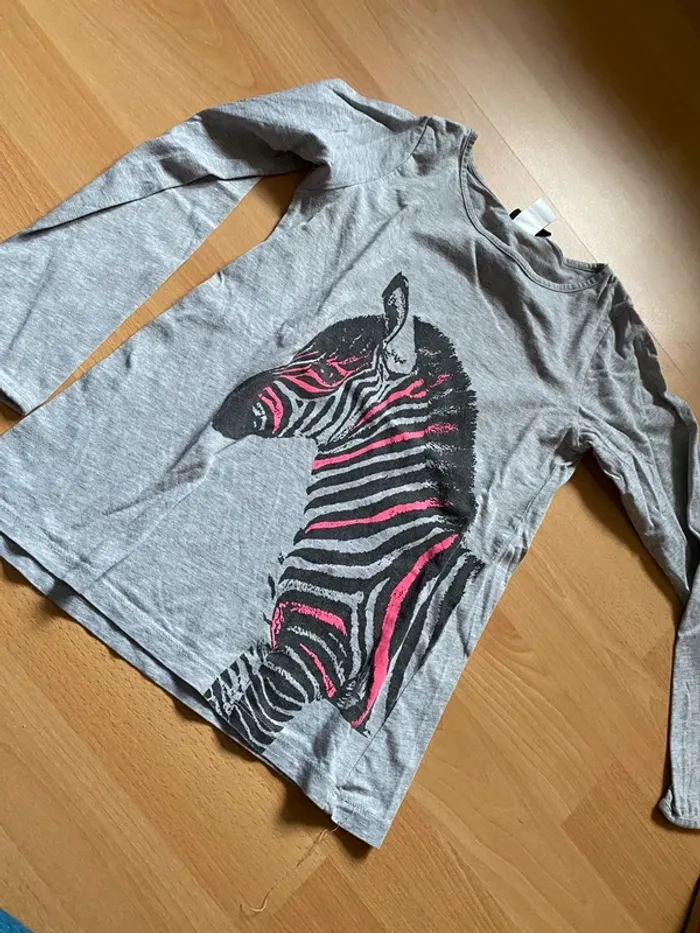 Pull fin / t-shirt manches longues H&M Taille 110/116 - 4-6ans