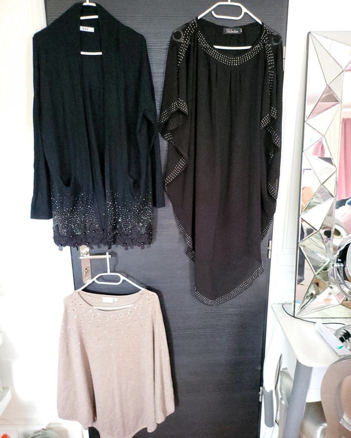 Lot 2 ponchos et un gilet festifs strass L/XL - photo numéro 12