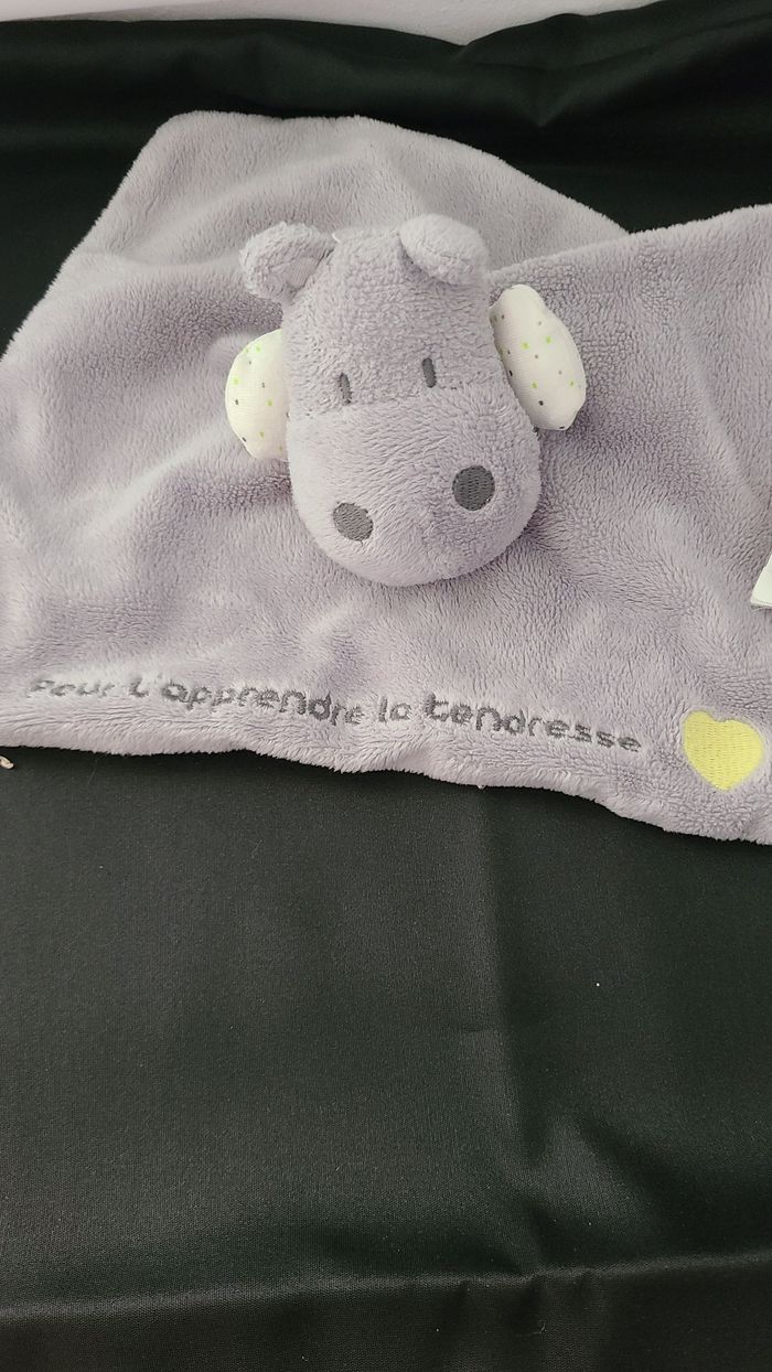 Doudou plat hippopotame gris - Pour t'apprendre la tendresse Obaïbi