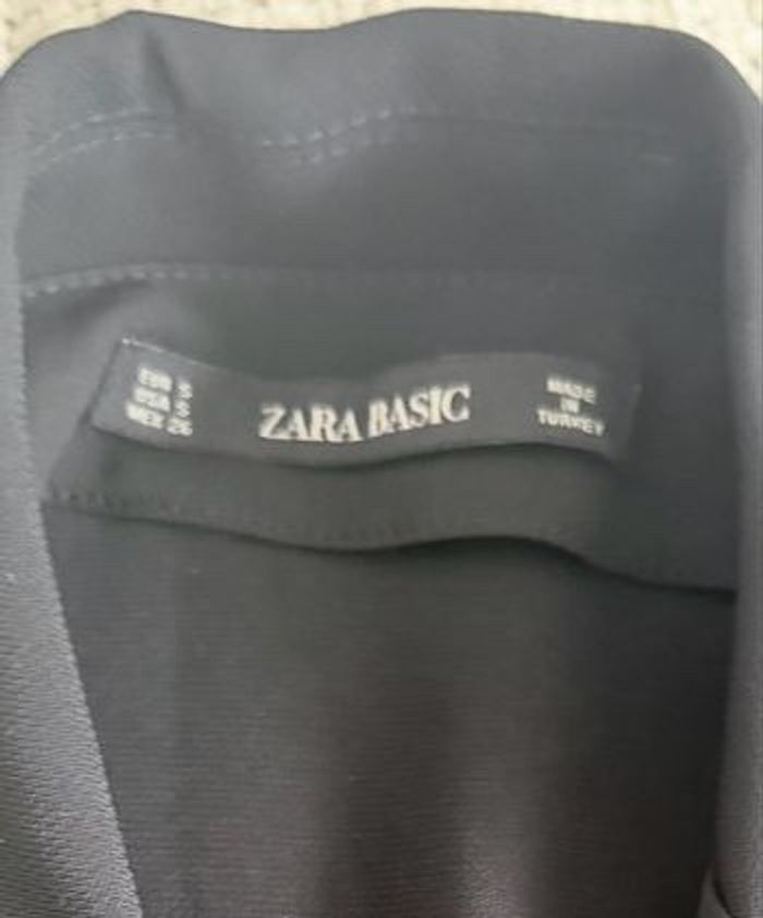 Robe blazer short Zara noire plissée élégante taille S - photo numéro 4