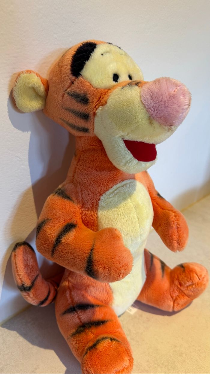 Grande Peluche Disney Tigrou - photo numéro 3