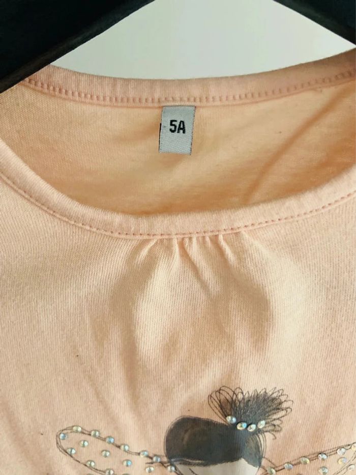 Tee-shirt T.5 ans - photo numéro 2