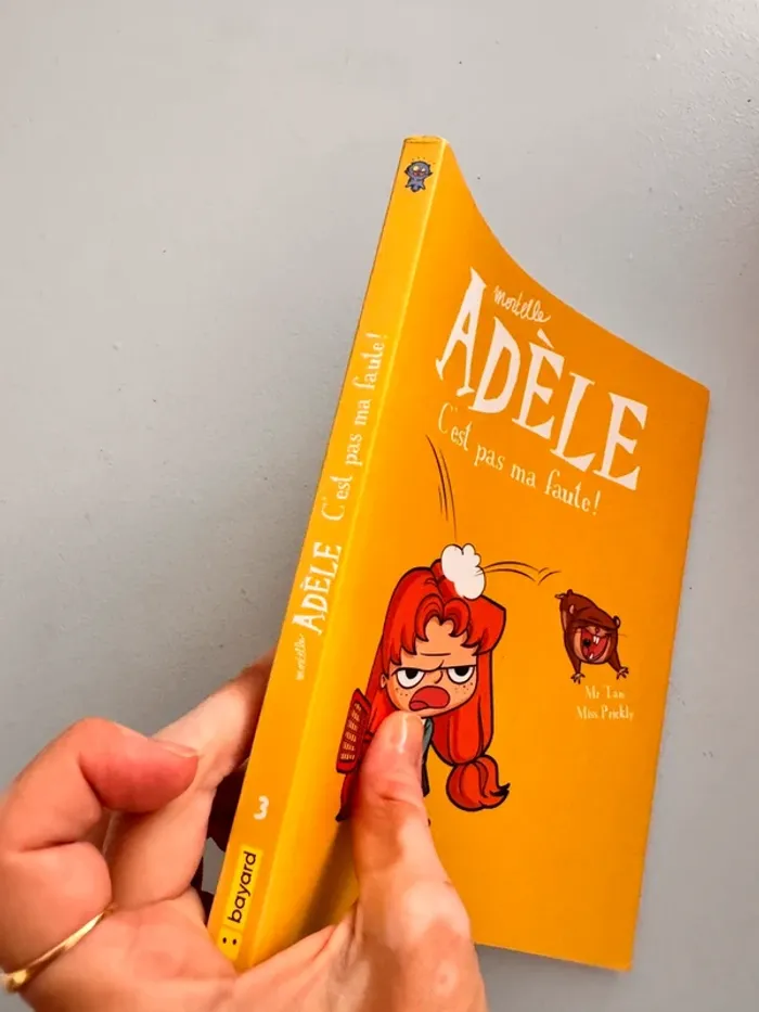 Livre mortelle Adèle  Numéro 3 - photo numéro 2