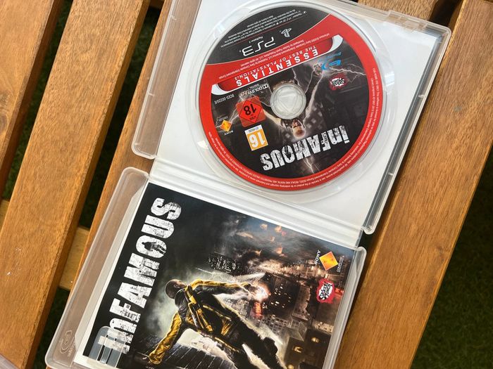 In Famous 1 et 2 PS3 - photo numéro 3