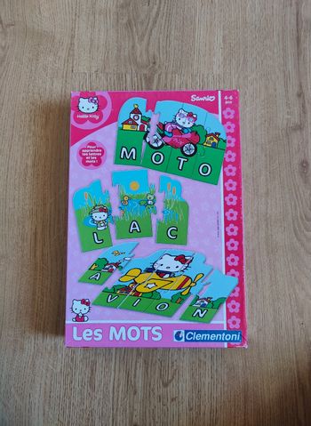 Jeu puzzle Les mots Hello Kitty
