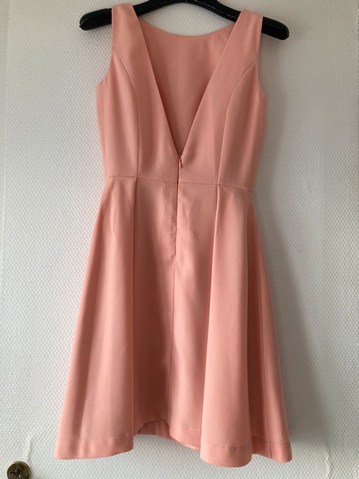 Robe patineuse couleur pêche - photo numéro 6