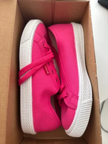 Basket rose Lévis 38 femme neuve