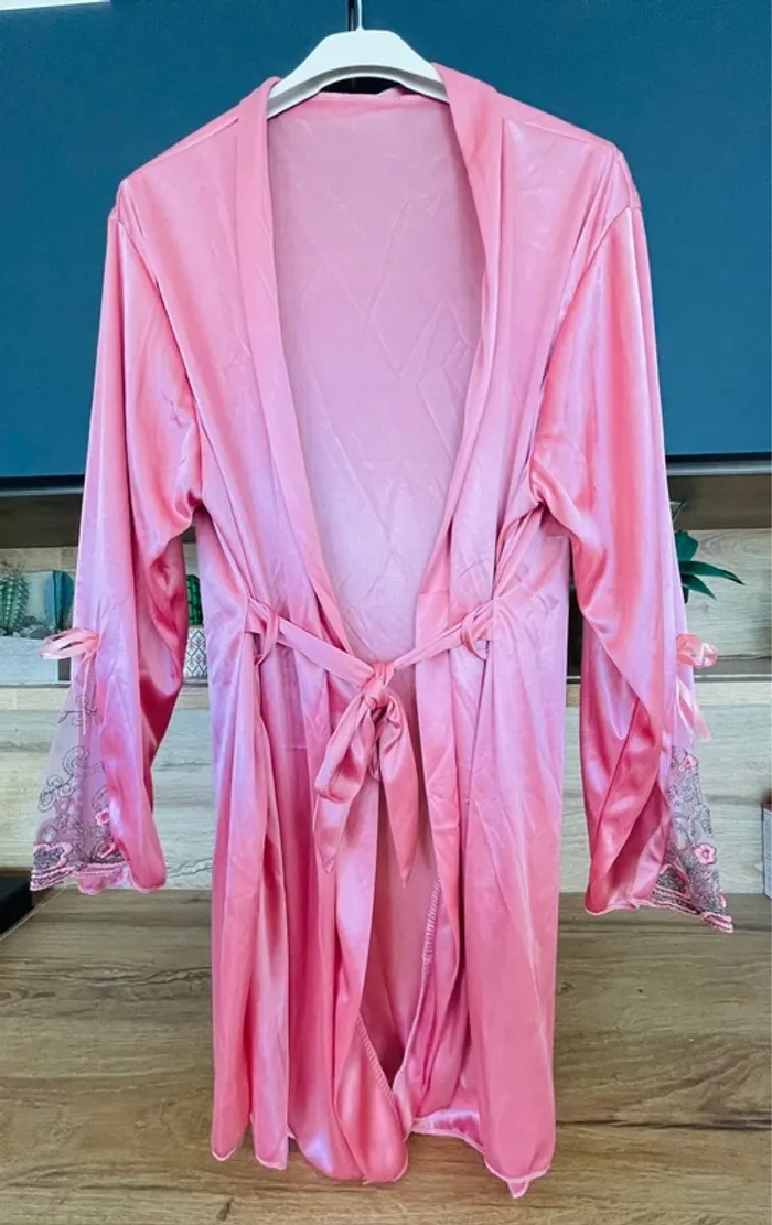Pyjama déshabillé 3 pièces satiné rose - photo numéro 6