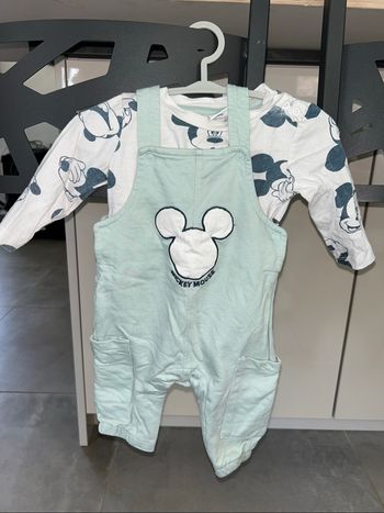 👶 Ensemble Mickey Mouse