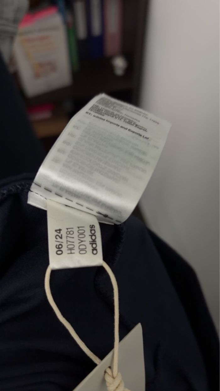 Neuf avec étiquette - Adidas - Legging Essentials Linear - Taille S - Bleu Marine (Legend Ink) - photo numéro 6