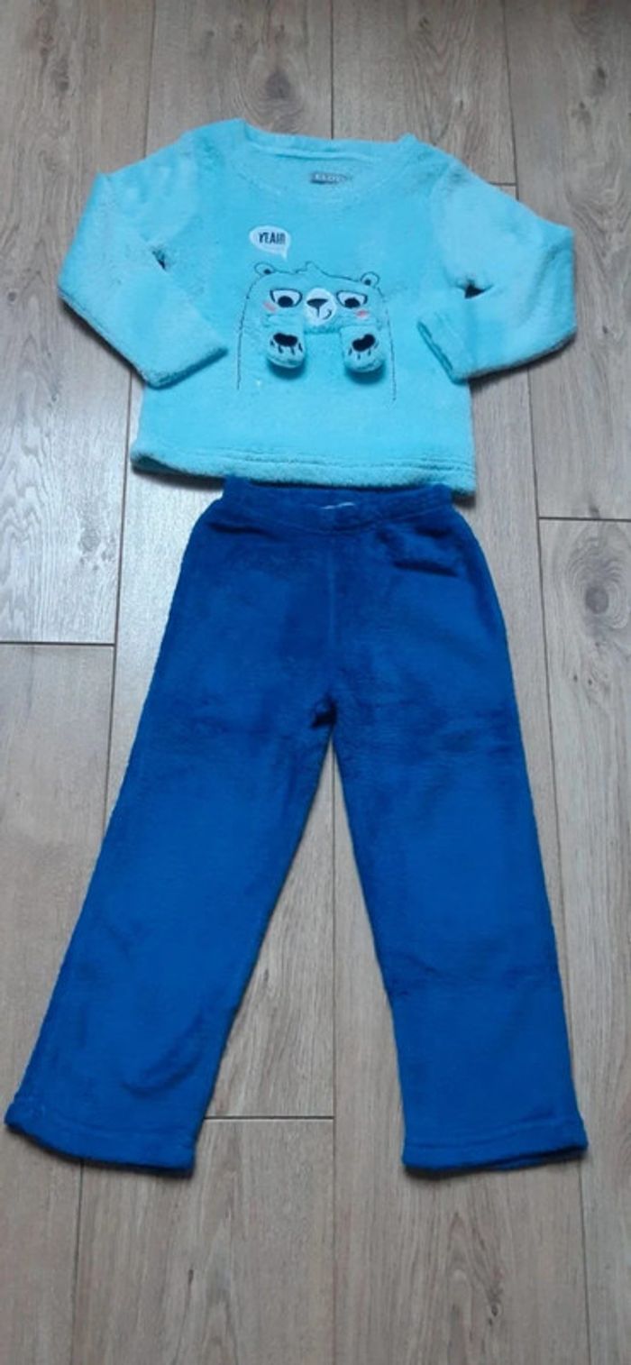 Pyjama "eldys" en pilou pilou Tout doux 4 ans neuf jamais porté