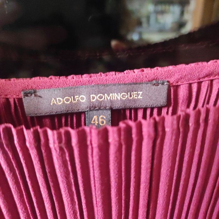 Superbe haut plissé Adolfo Dominguez taille 46 . Neuf - photo numéro 5
