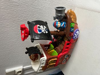 bateau pirate tut tut